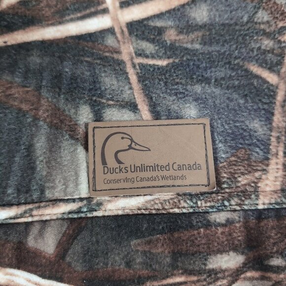 Ducks Unlimited Canada Mens XXL Camo Fleece Hunting Vest Zip Green Brown 120F096 - Picture 3 of 14